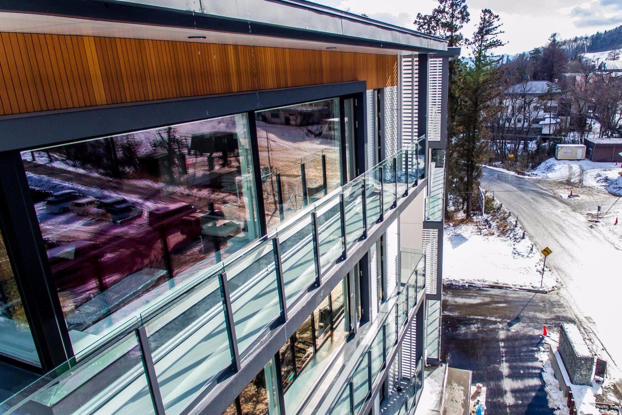 Hotel Mountain Side Hakuba Esterno foto